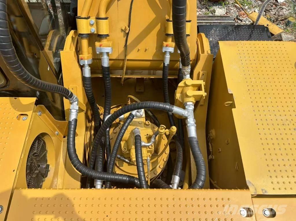 CAT 330DL Crawler Excavators