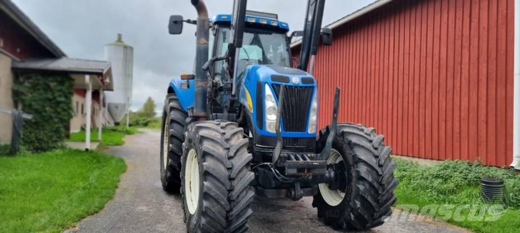 New Holland T 8040 Tractors