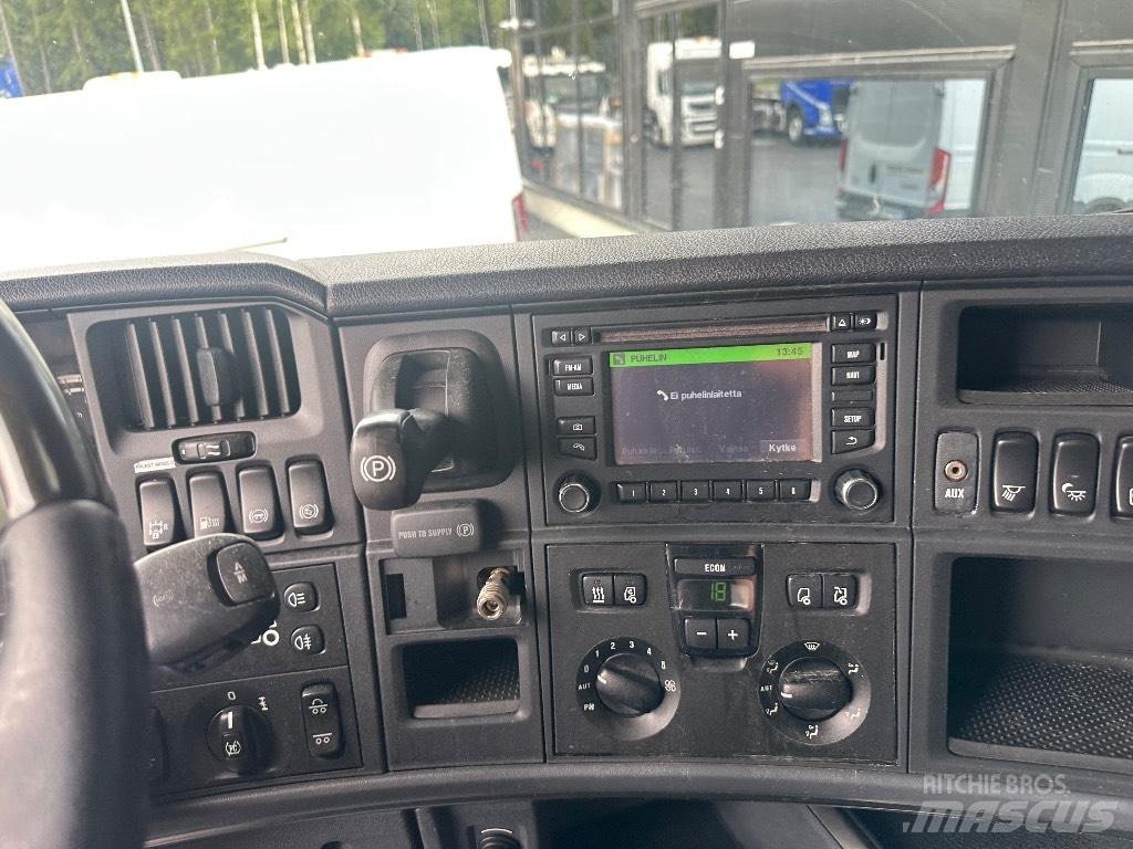 Scania R520 6x2 Conventional Trucks / Tractor Trucks