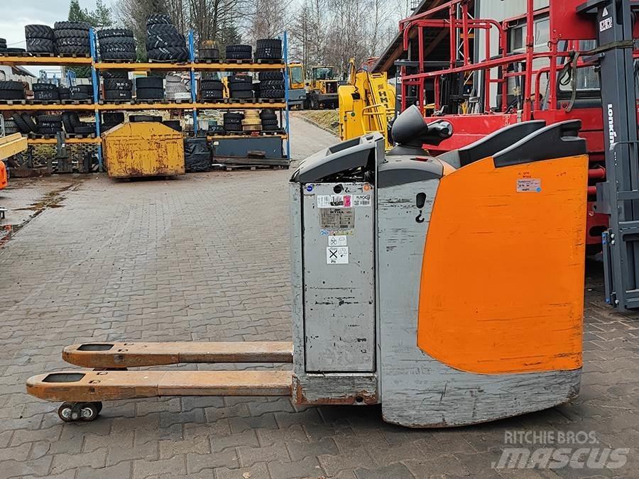 Still EXU-S22 Low lifter