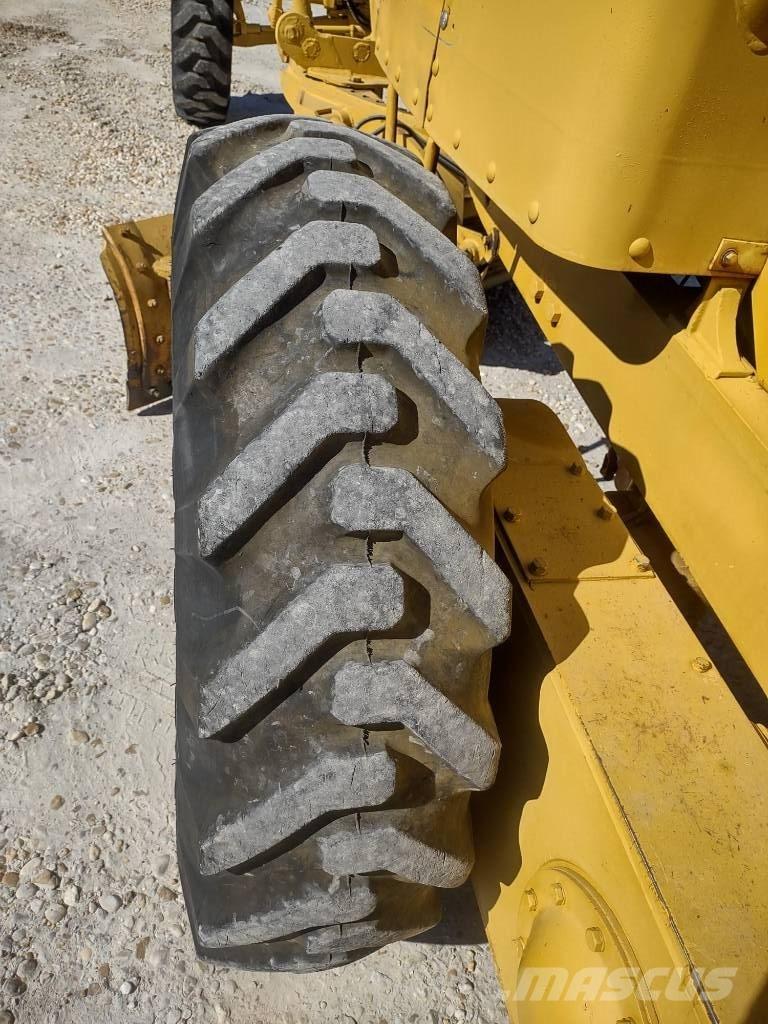 CAT 120 Motor Graders