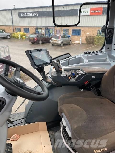 Valtra T 254 V Tractors