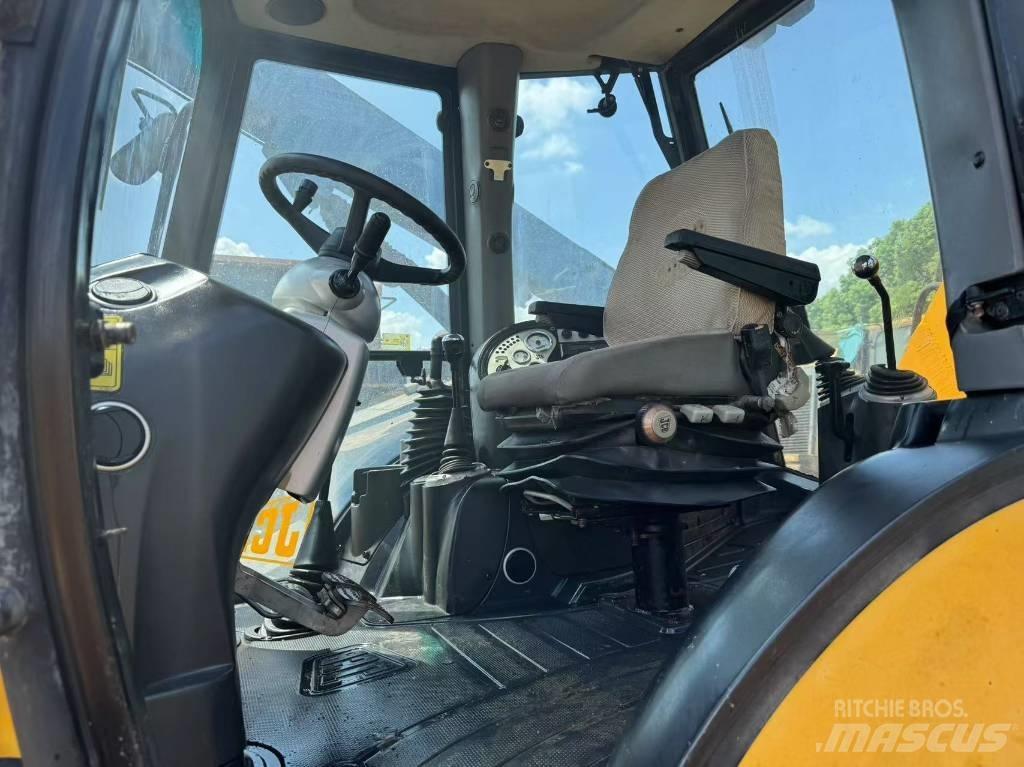 JCB 3 CX Backhoe Loaders