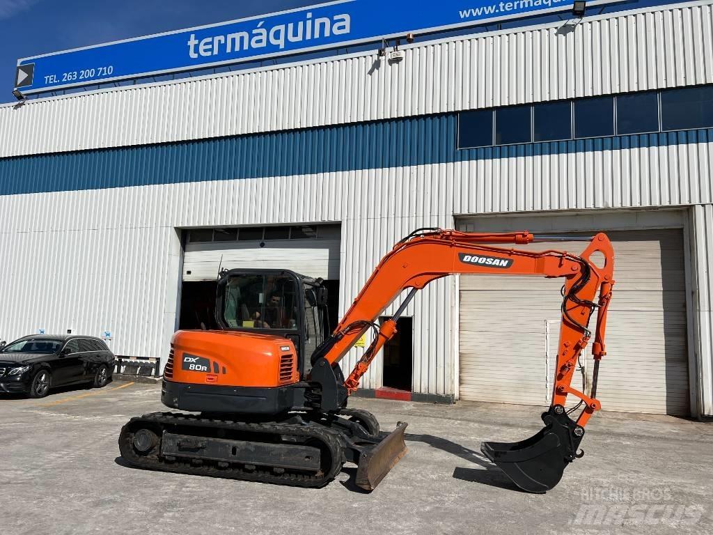Doosan DX 80 R Mini excavators  7t - 12t