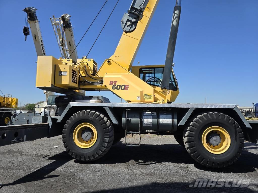 Grove RT 600 E Rough Terrain Cranes