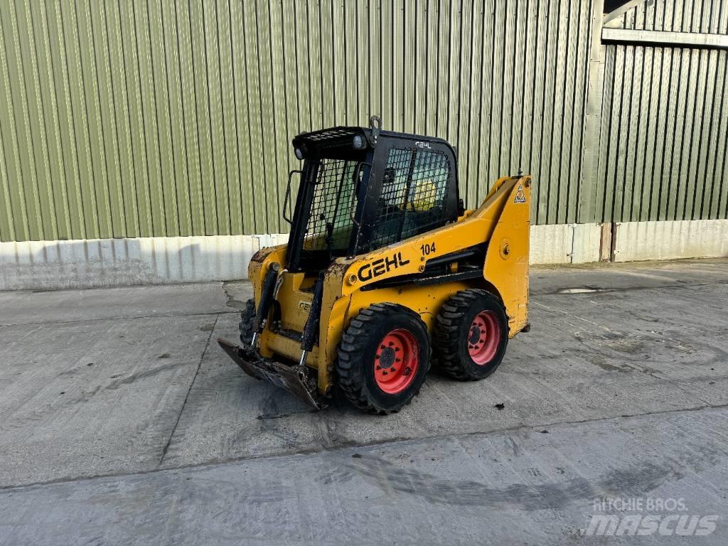 Gehl R 165 Skid Steer Loaders
