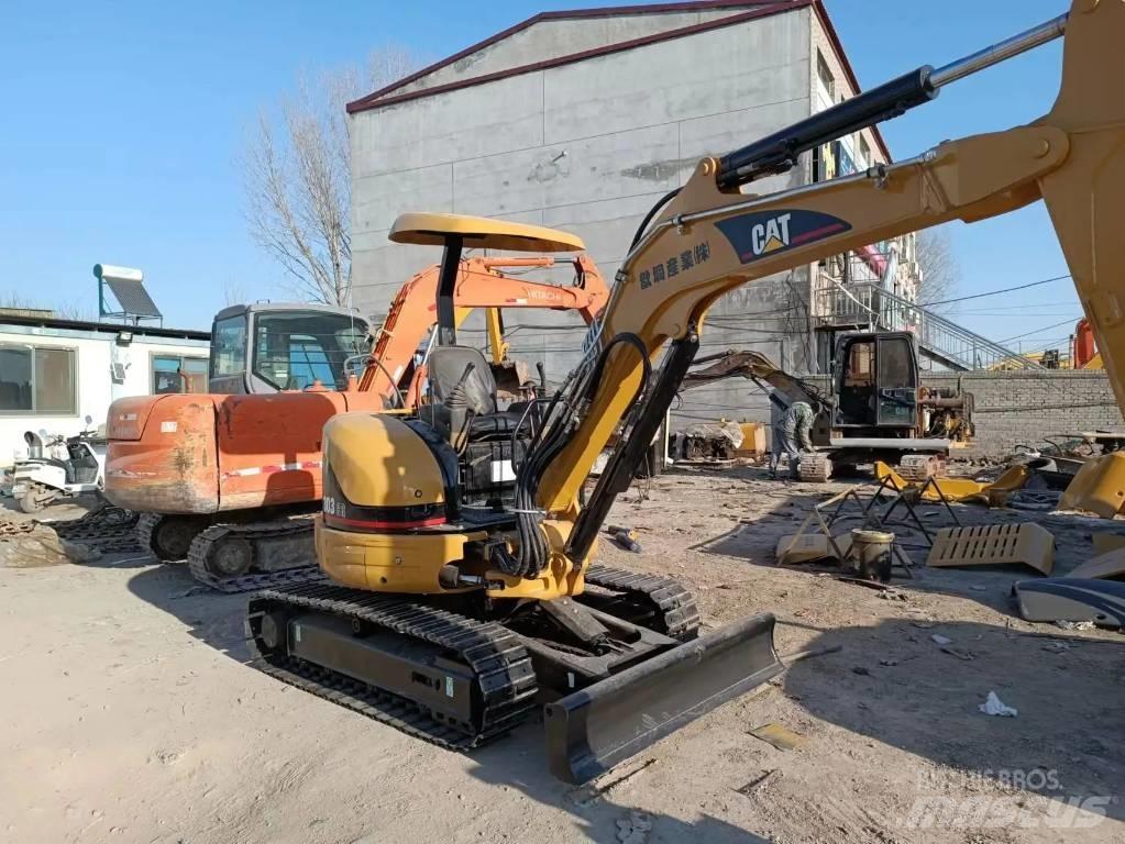 CAT 303 CR Mini Excavators <7t (Mini Diggers)