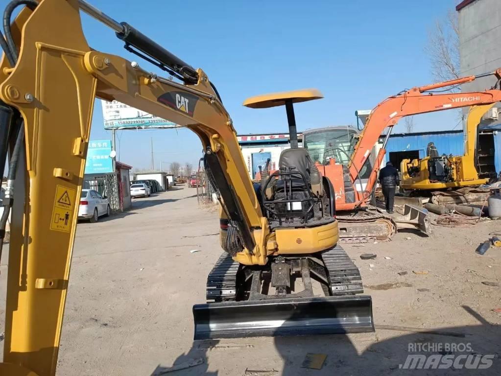 CAT 303 CR Mini Excavators <7t (Mini Diggers)