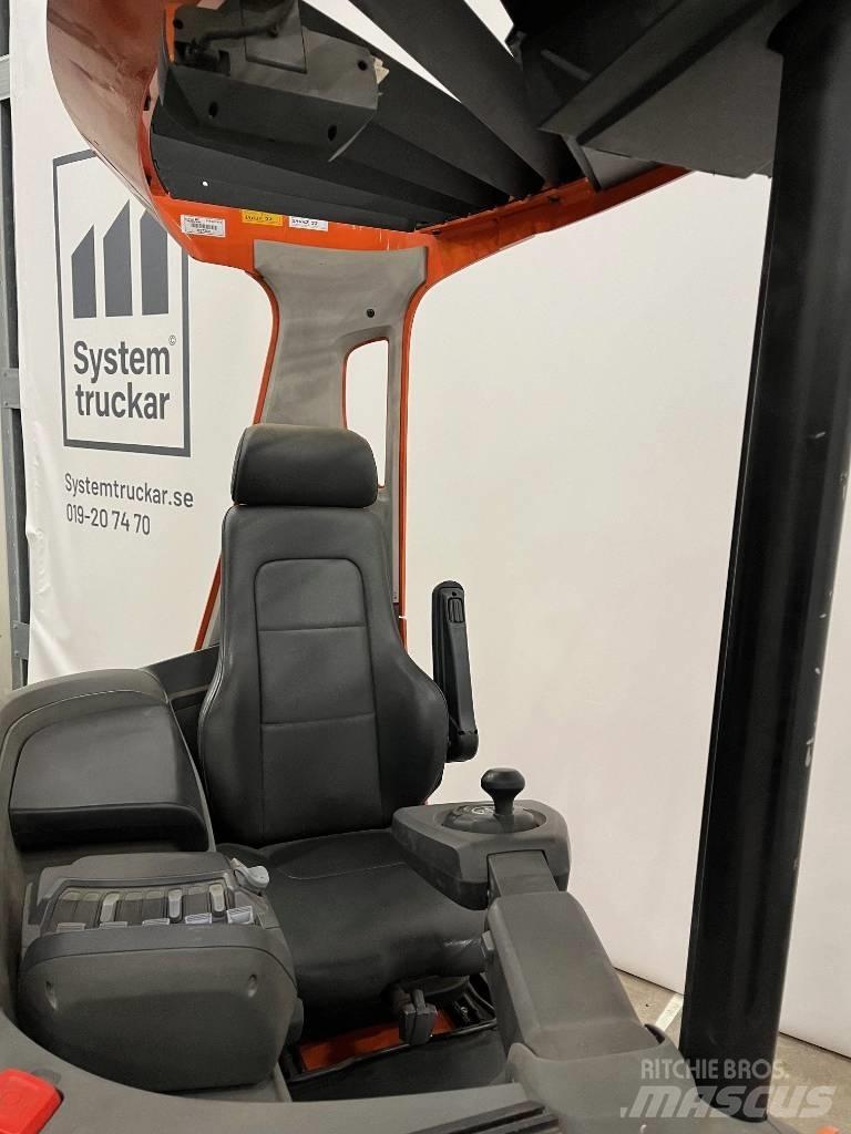 BT RRE160E Reach trucks