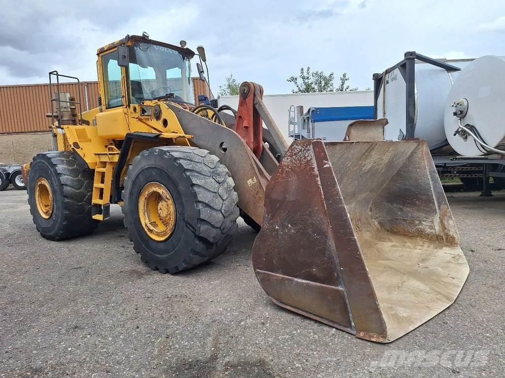 Volvo L220D Wheel Loaders
