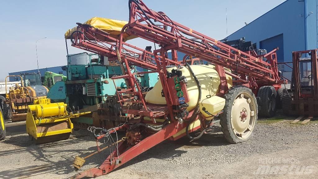 Hardi Commander 2200 Sprayers and Chemical Applicators