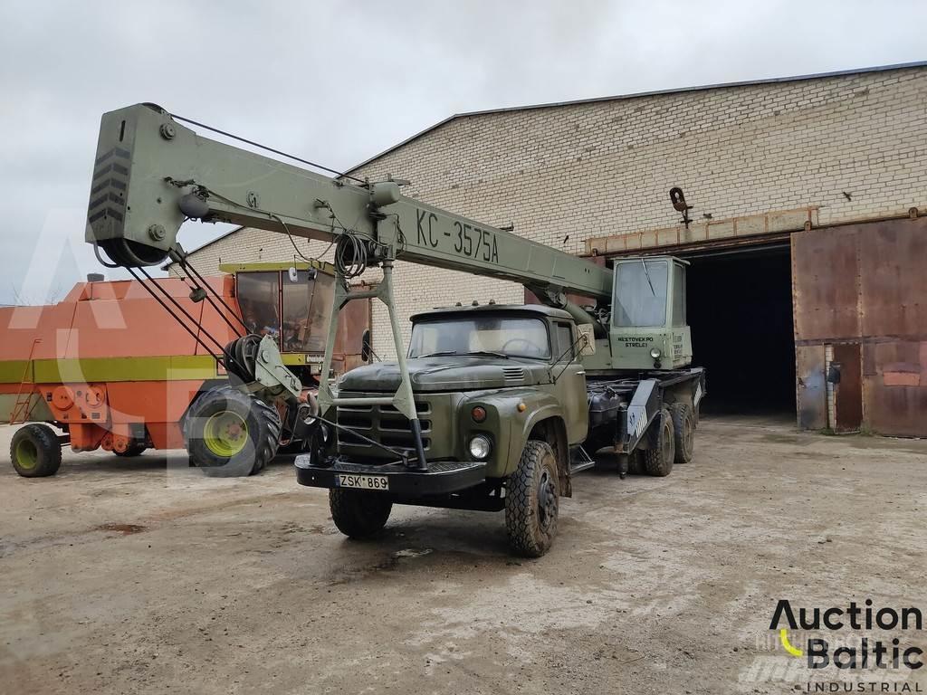 ZIL 133 Mobile and all terrain cranes