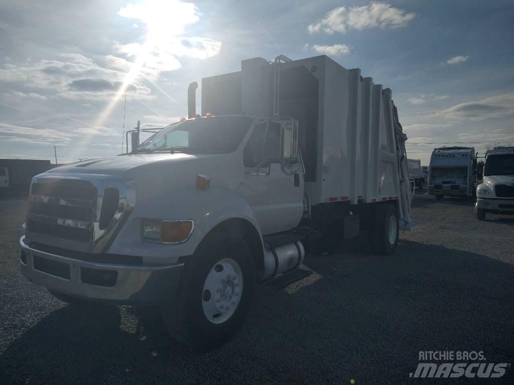 Ford F750 Garbage Trucks / Recycling Trucks