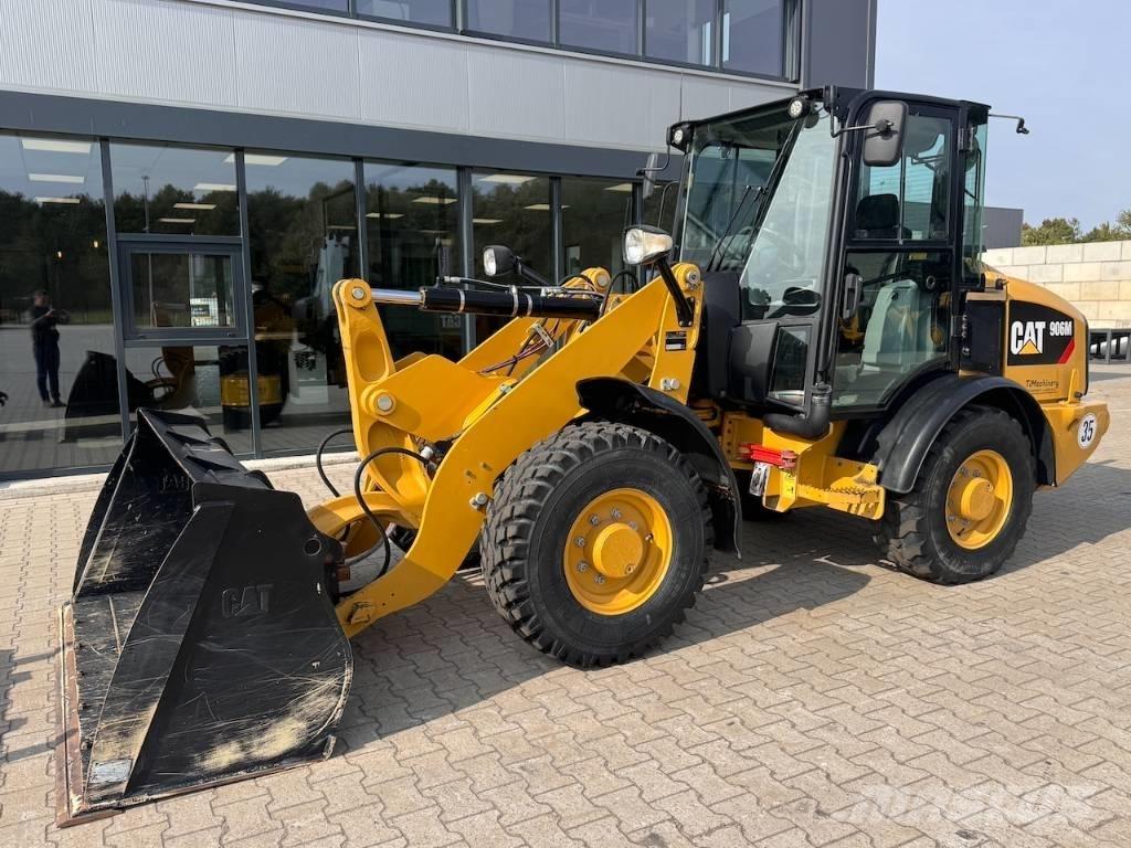 CAT 906M Wheel Loaders