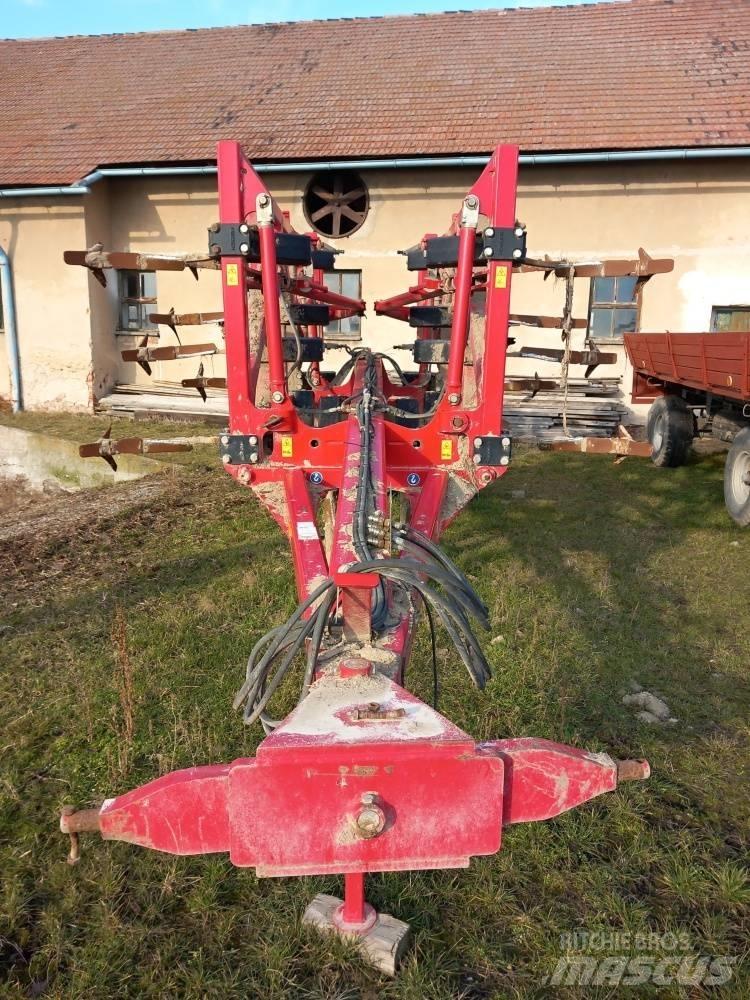 Horsch Tiger 4 AS Chisel Plows