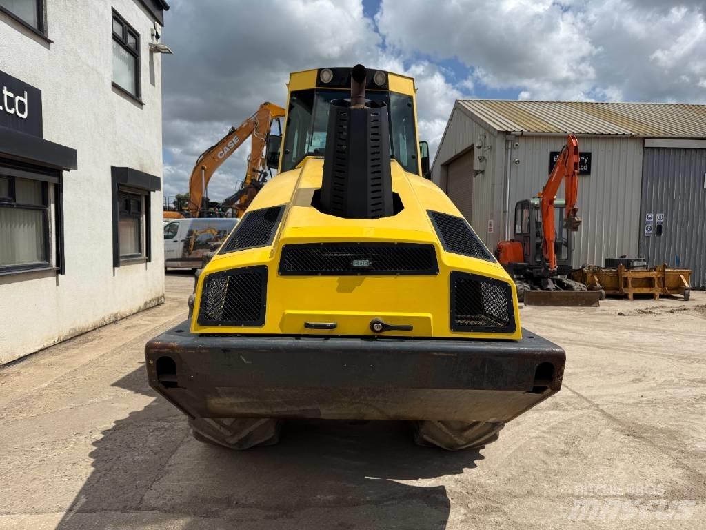 Bomag 213 DH-4i Single drum rollers