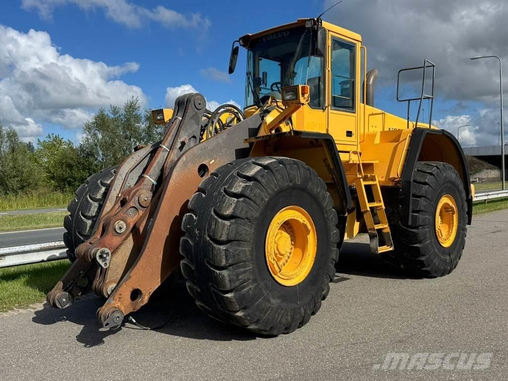Volvo L220E Wheel Loaders