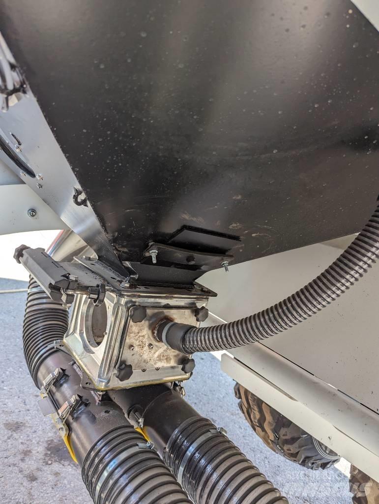Agrisem DSF2500 Farm Drills