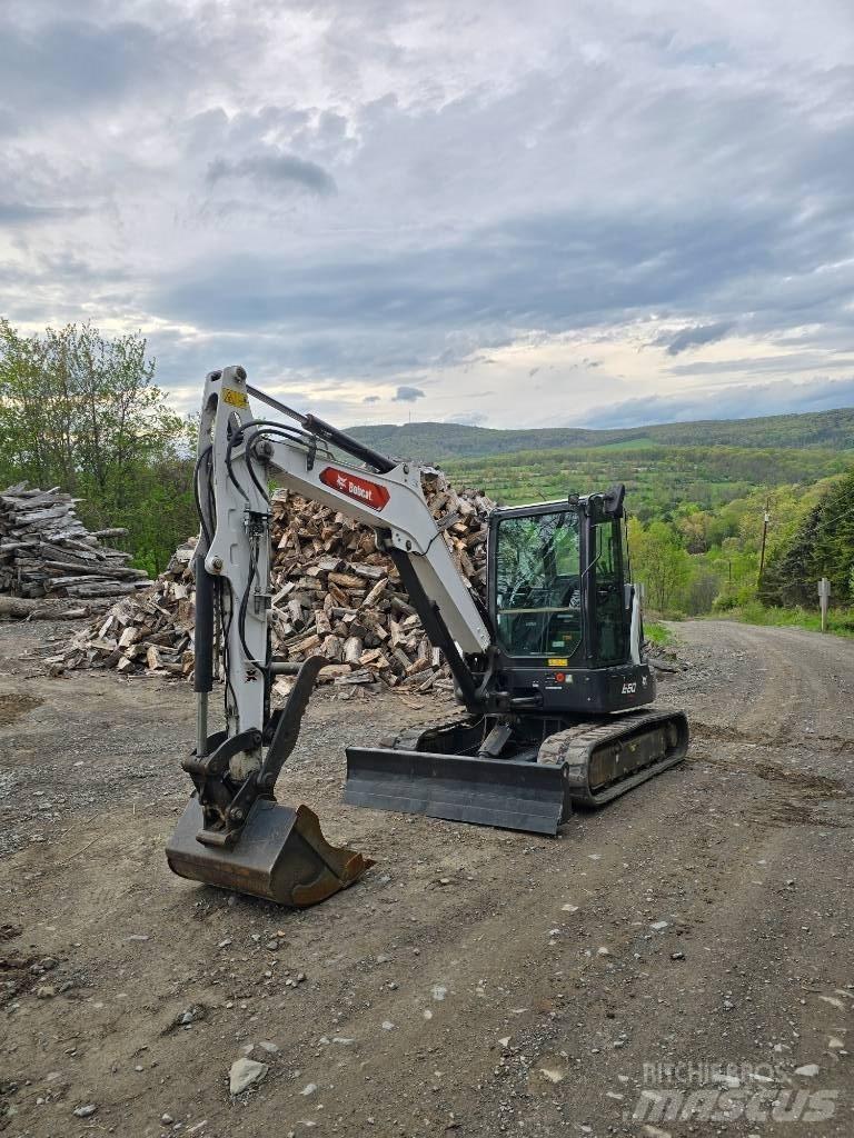 Bobcat E60 Mini Excavators <7t (Mini Diggers)