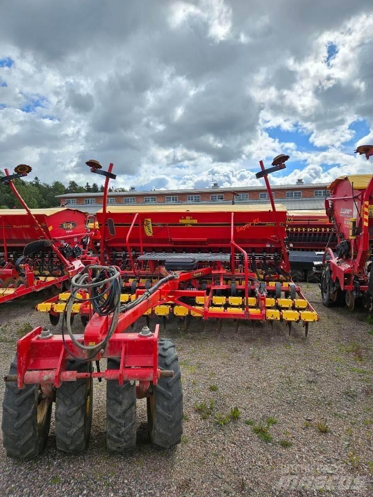 Väderstad Rapid 400C Drills