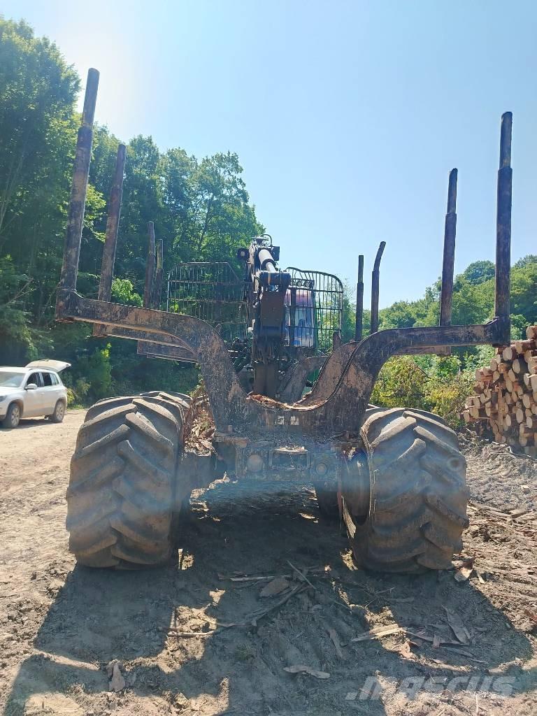 John Deere 1110 Forwarders