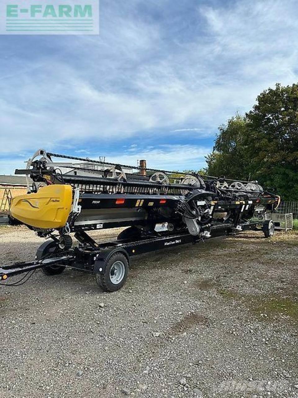 MacDon fd 241 Combine Attachments