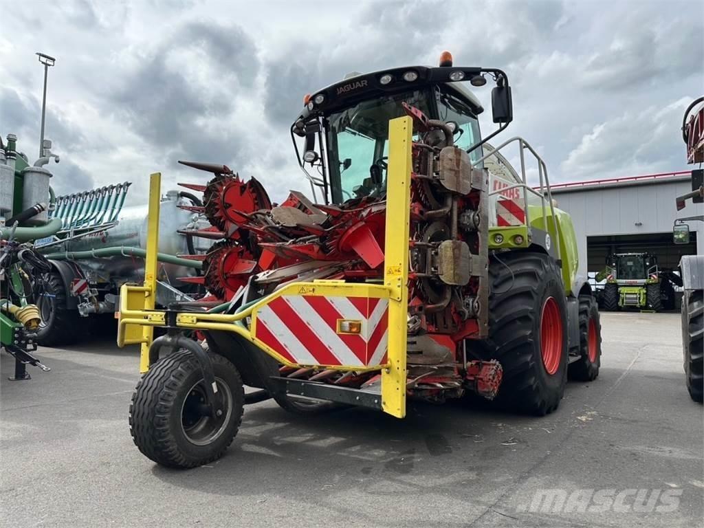 CLAAS Jaguar 970 Forage Harvester