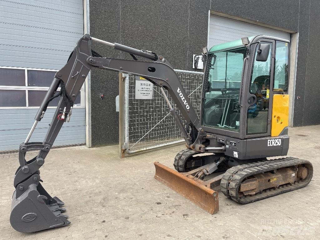 Volvo ECR25D Mini Excavators <7t (Mini Diggers)