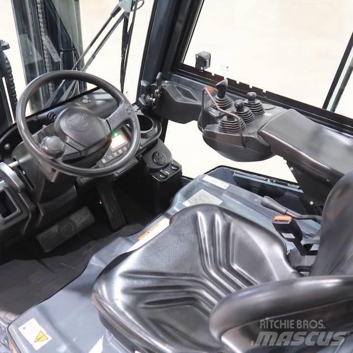 Toyota 8FBE18T Electric Forklifts