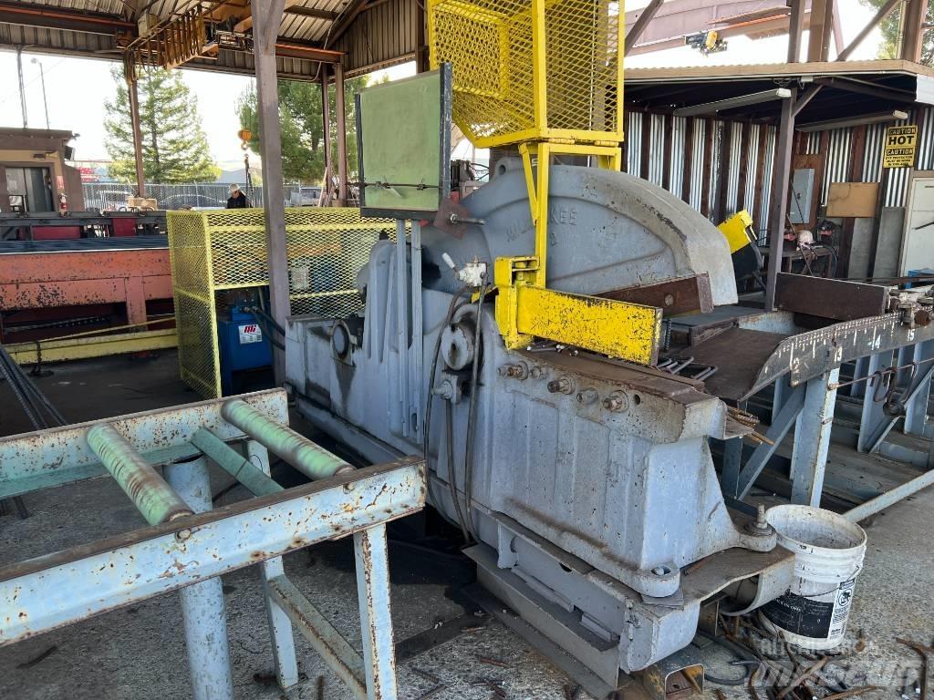 MILWAUKEE Shear   No. 2 Waste / Industry Handlers