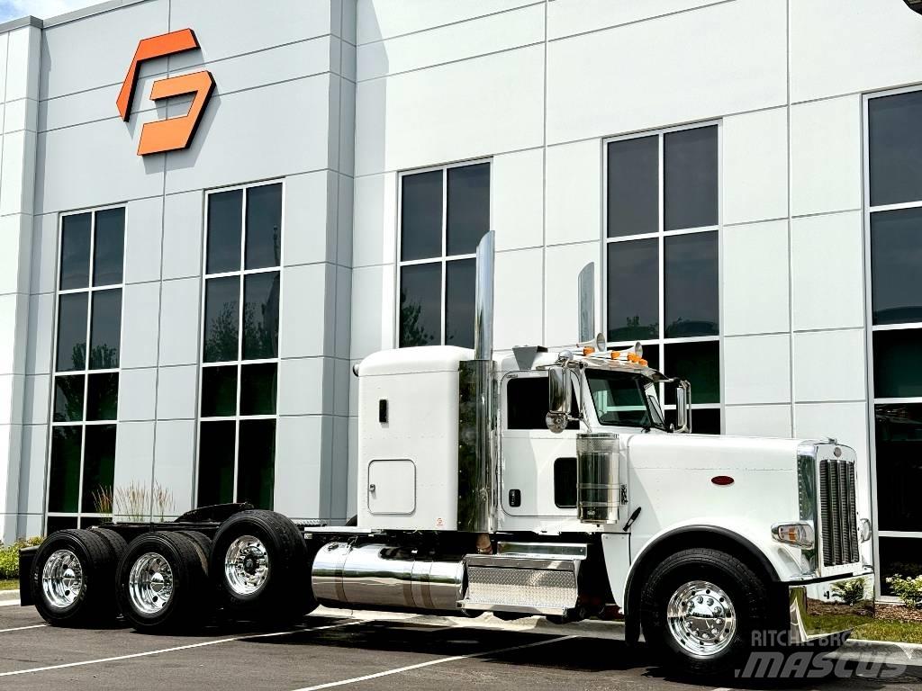 Peterbilt 389 Conventional Trucks / Tractor Trucks