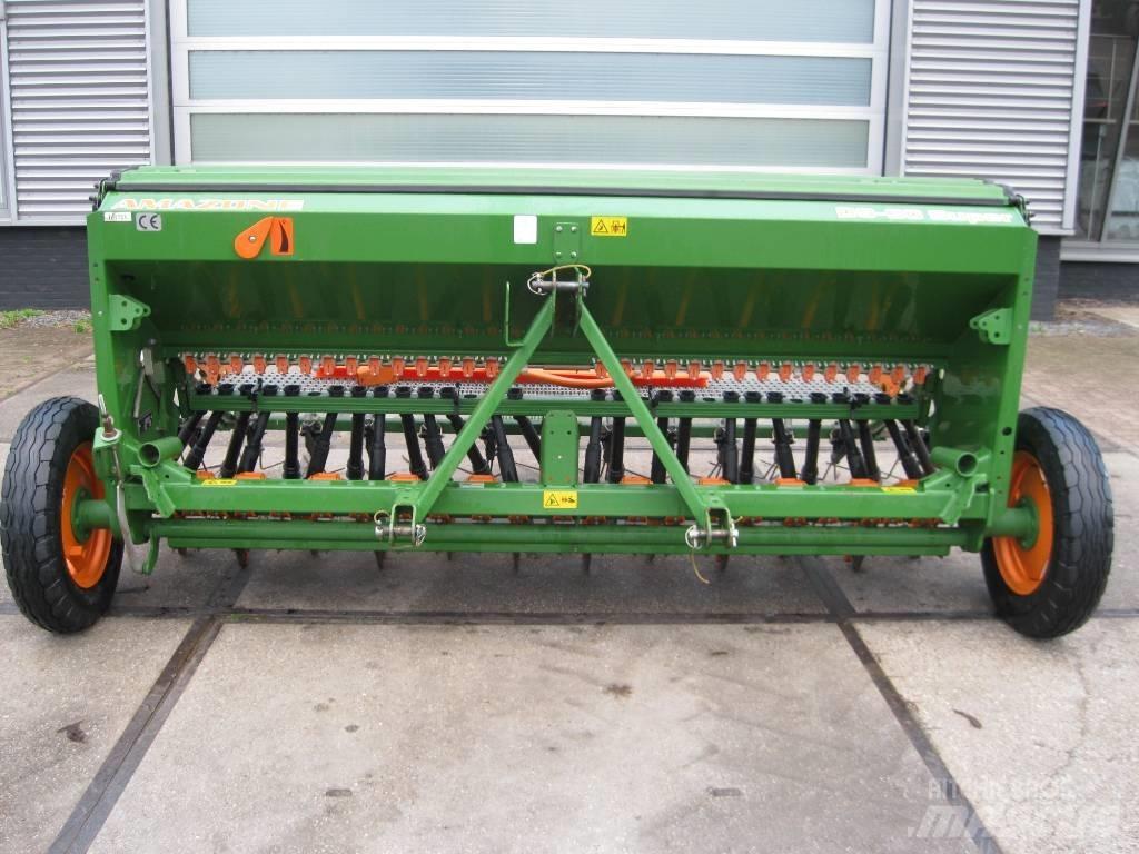 Amazone D9-30 Super Farm Drills