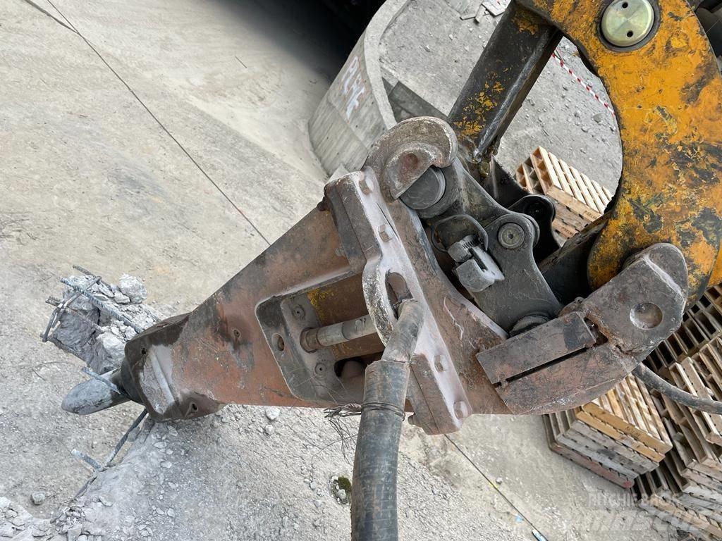 Brokk 330 Diesel Demolition