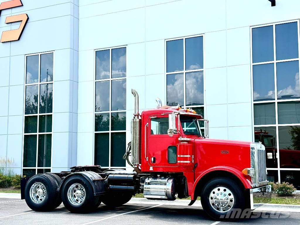 Peterbilt 378 Conventional Trucks / Tractor Trucks