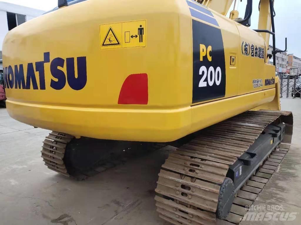 Komatsu PC 200 Crawler Excavators