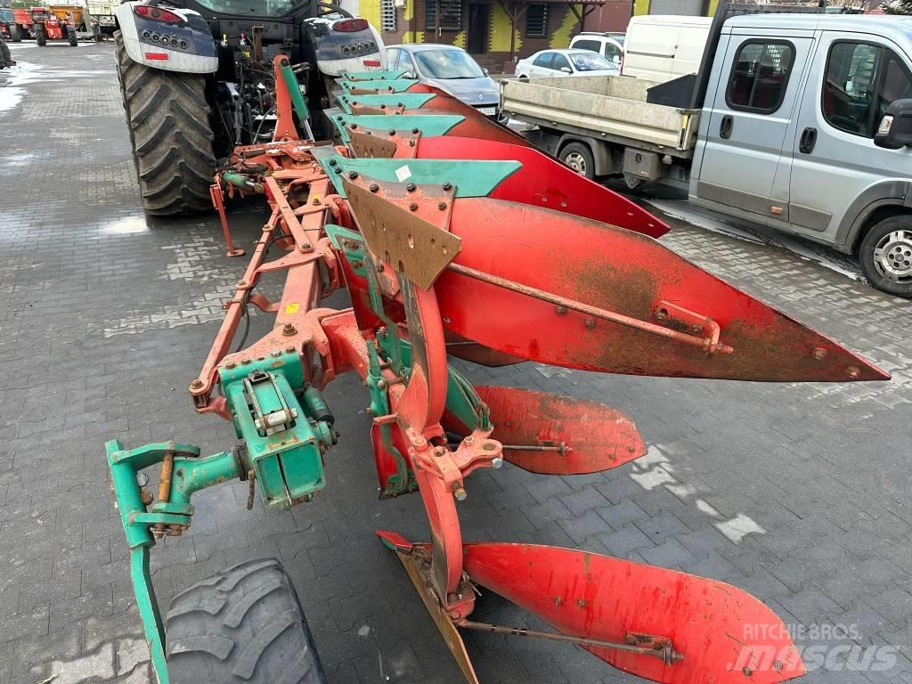 Kverneland EG100 Plows