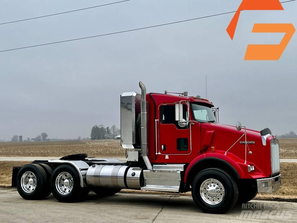 Kenworth T 800 Conventional Trucks / Tractor Trucks