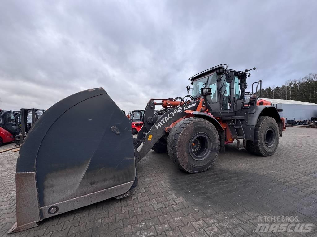 Hitachi ZW 220-7 Wheel Loaders
