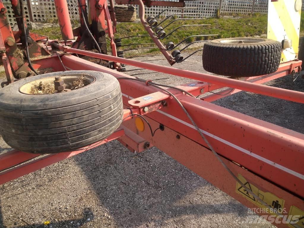 Kuhn GA 7301 Swathers \ Windrowers