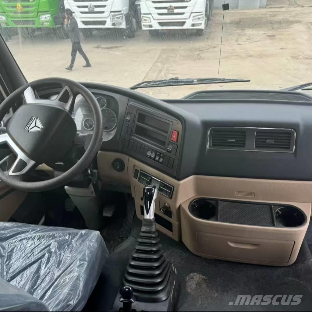 Howo 371 6x4 Conventional Trucks / Tractor Trucks