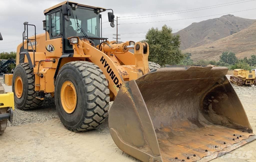 Hyundai HL970 Wheel Loaders