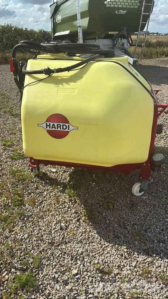 Hardi Fronttank Mounted sprayers
