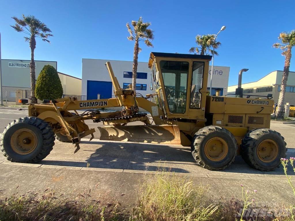 Champion 720 A Motor Graders