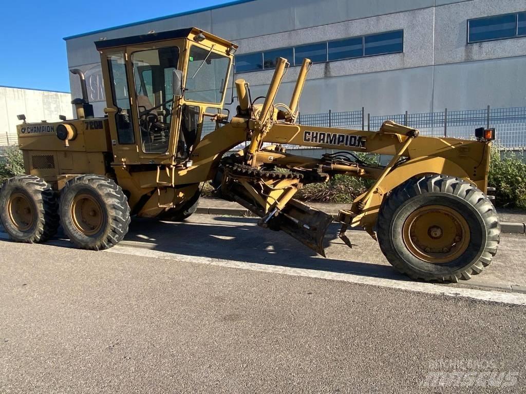 Champion 720 A Motor Graders