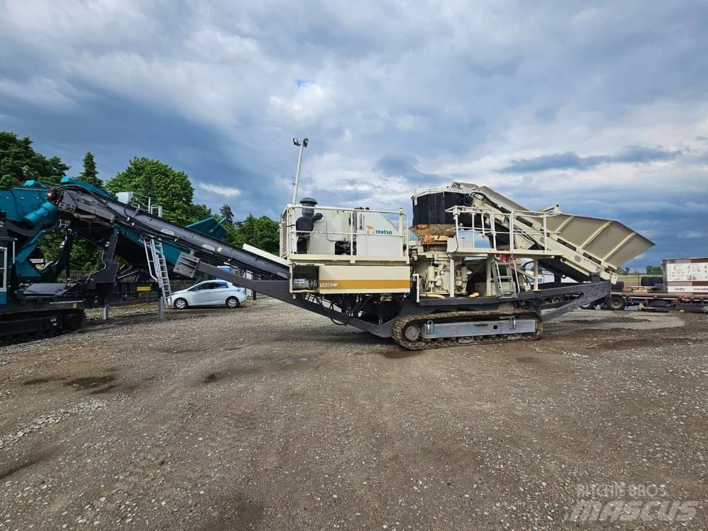 Metso LT 200 HP Mobile crushers