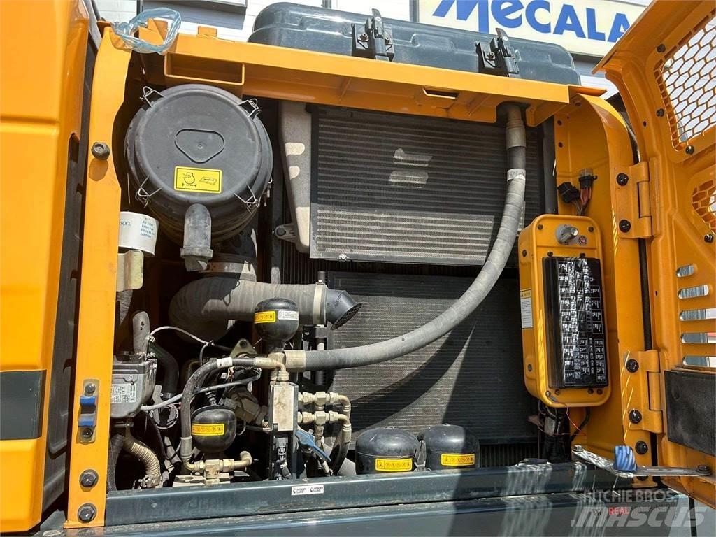 Hyundai HW160 Wheeled Excavators