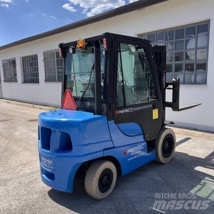 Yale GDP30VX Diesel Forklifts
