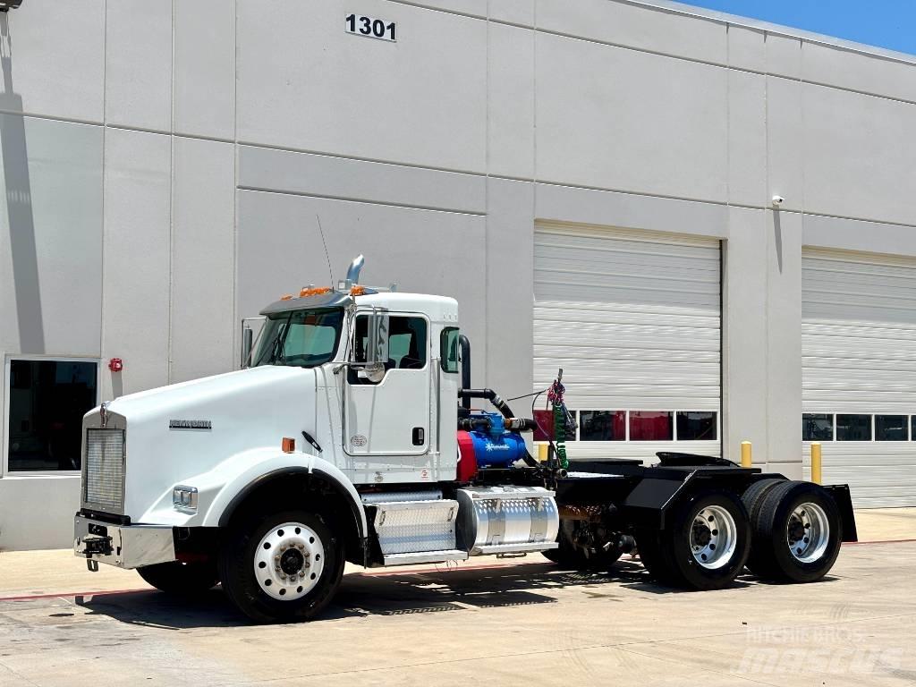 Kenworth T 800 Conventional Trucks / Tractor Trucks