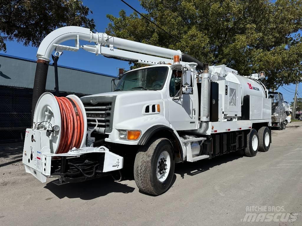 Sterling L 7500 Vacuum Trucks