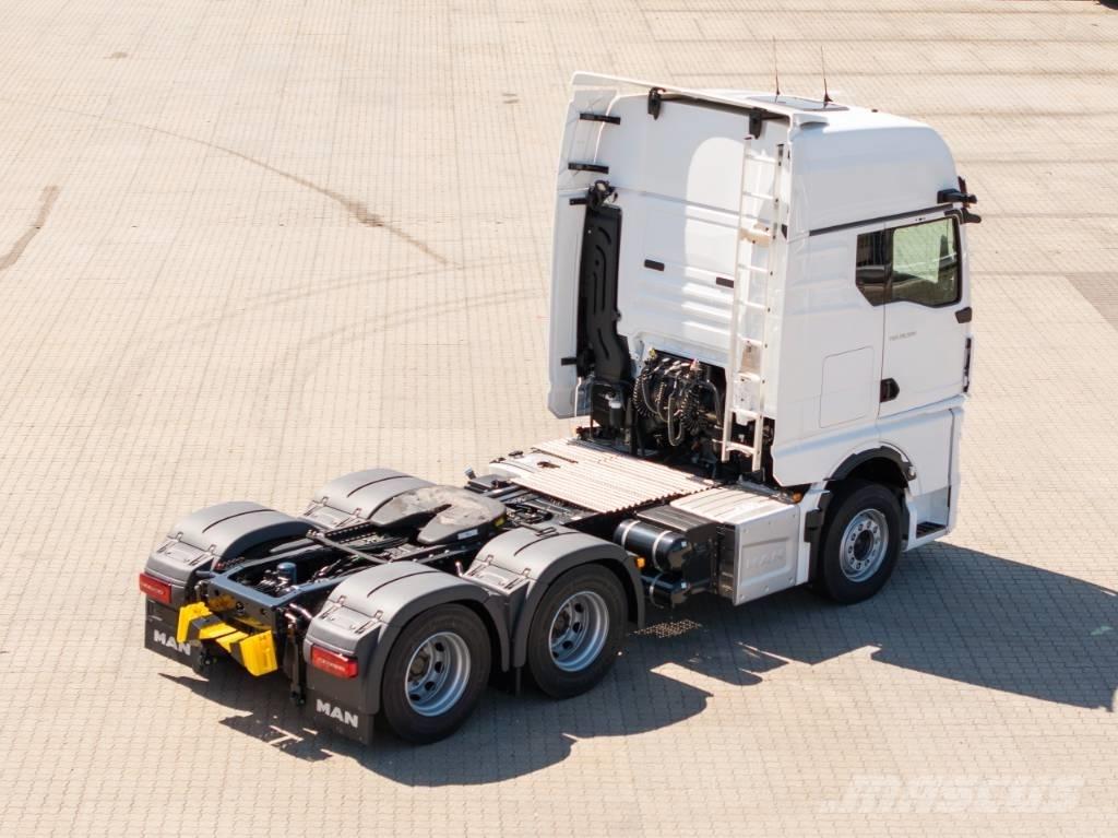 MAN TGX 28.520 Conventional Trucks / Tractor Trucks